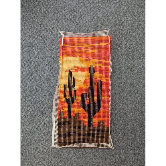 WonderArt Latch Hook 12"X27" Finished Desert Song Cactus Sun No. 4777 - Picture 4 of 6